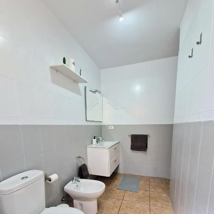 Dom wakacyjny Willa Spacious Chalet Next To The Sea - Airport San Isidro