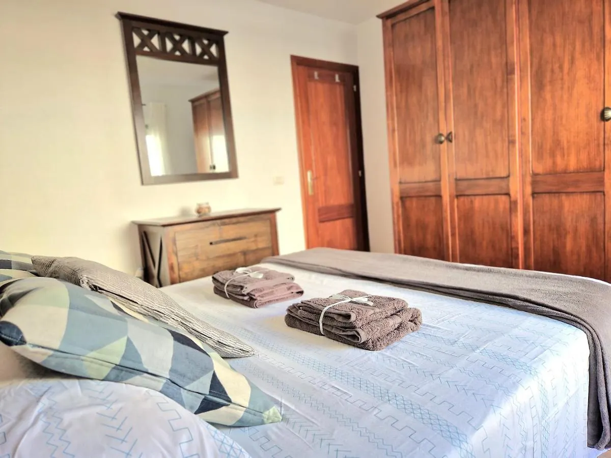 Dom wakacyjny Willa Spacious Chalet Next To The Sea - Airport San Isidro
