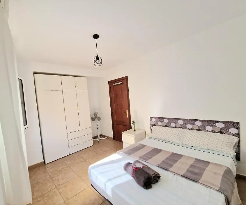 Willa Spacious Chalet Next To The Sea - Airport San Isidro  0*, San Isidro (Tenerife)
